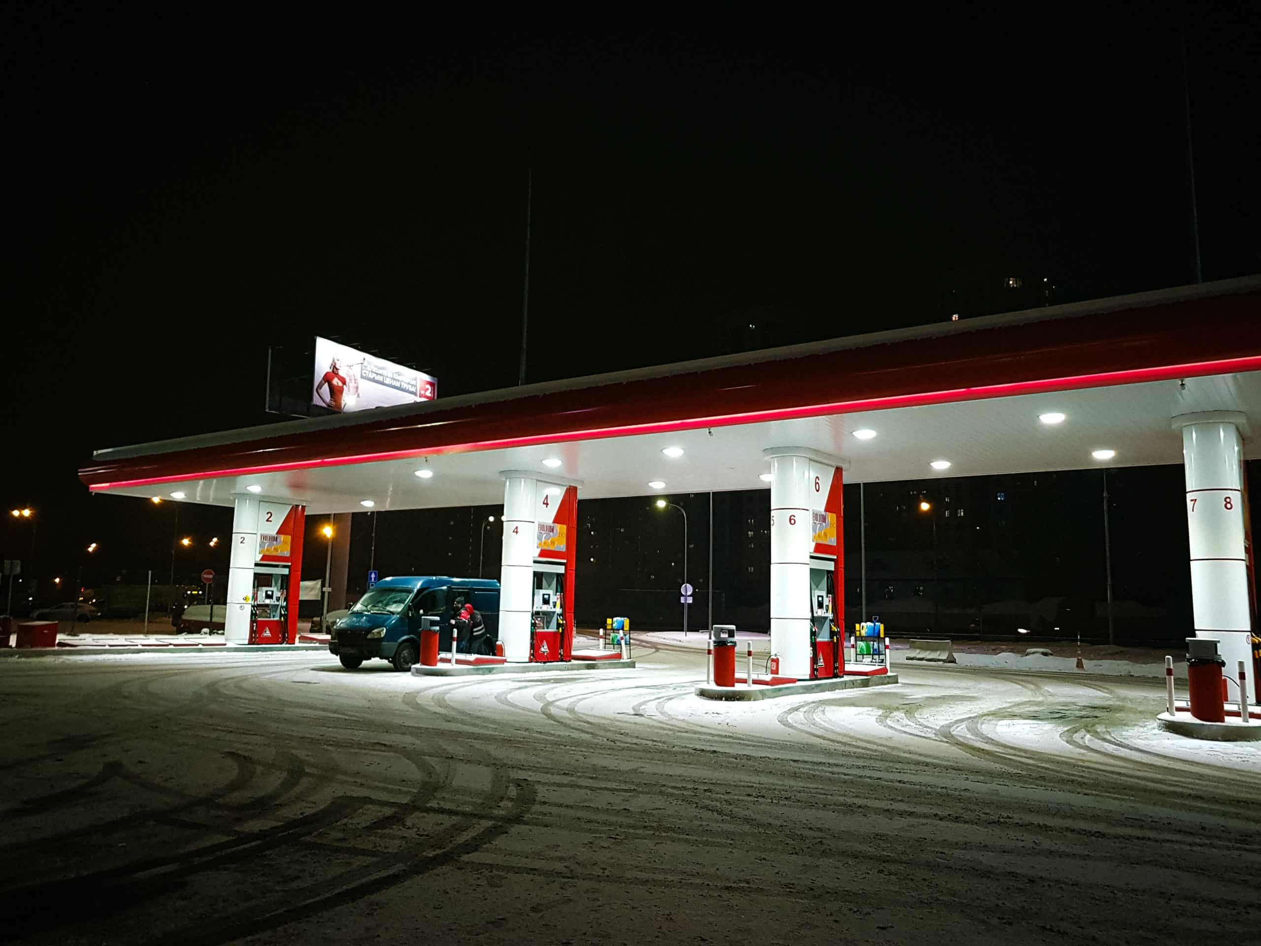 Przejściowy olej napędowy i benzyna już na stacjach paliw w całej Polsce